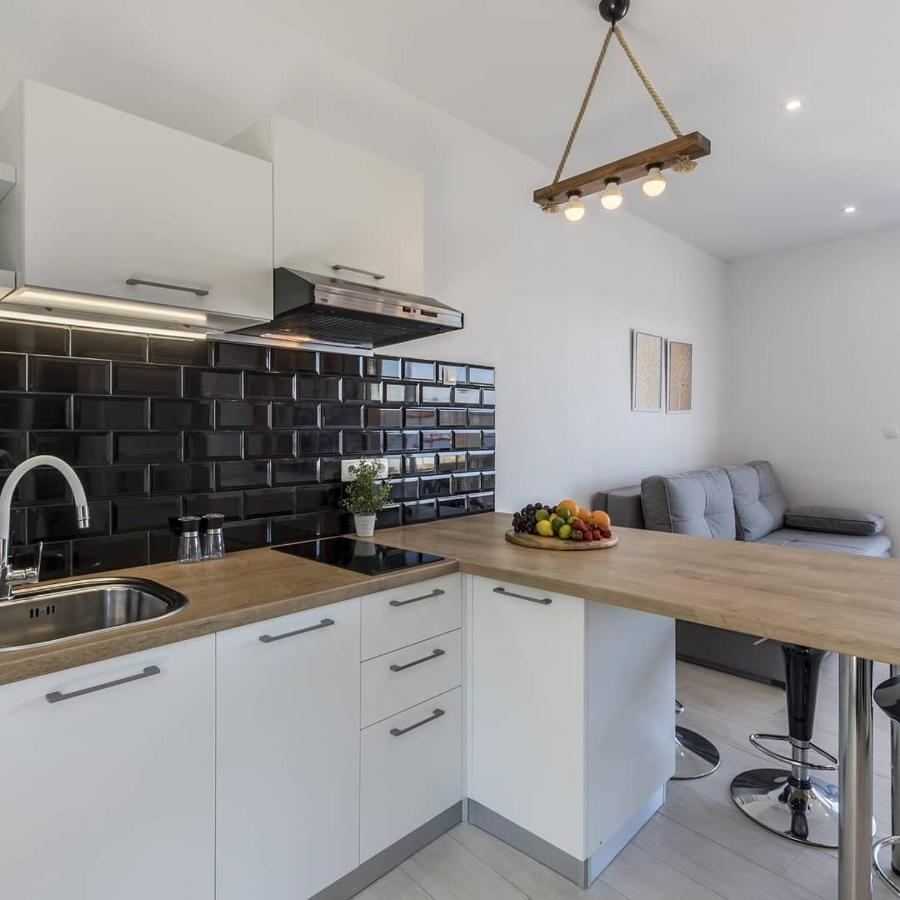 Luxury Apartments Skalinada Near Beaches, Tisno - Dalmatia מראה חיצוני תמונה