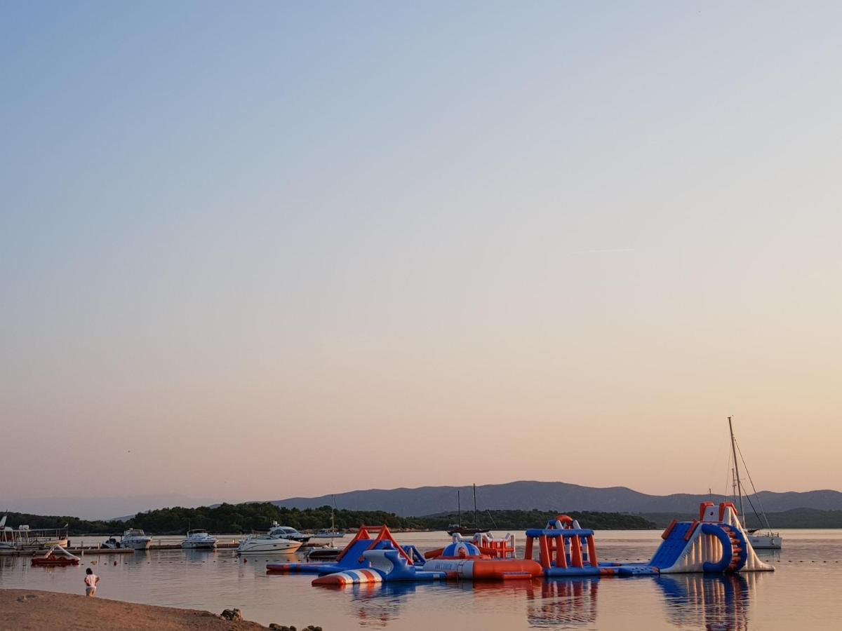 Luxury Apartments Skalinada Near Beaches, Tisno - Dalmatia מראה חיצוני תמונה